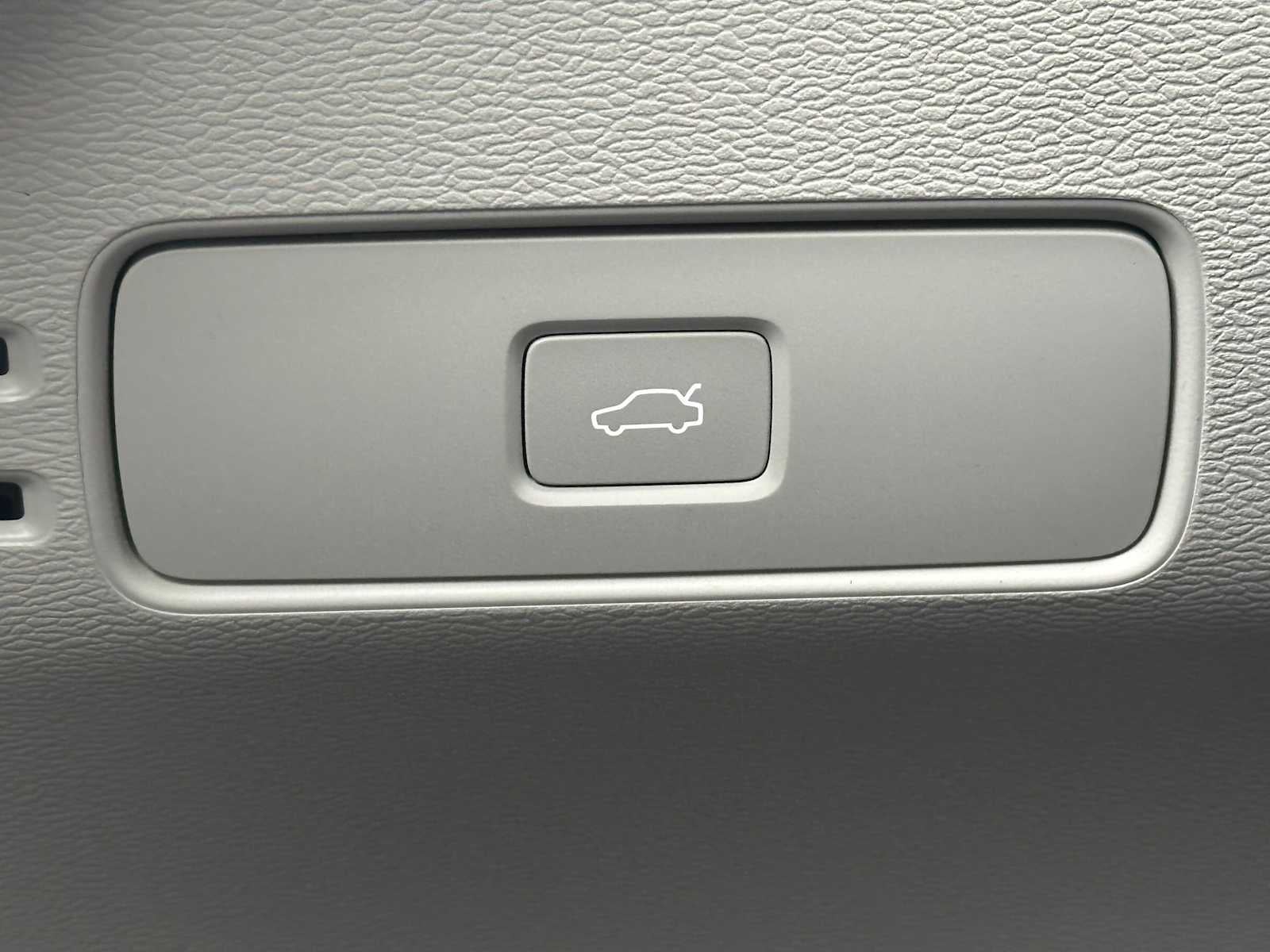 2026 Volvo XC40 Ultra