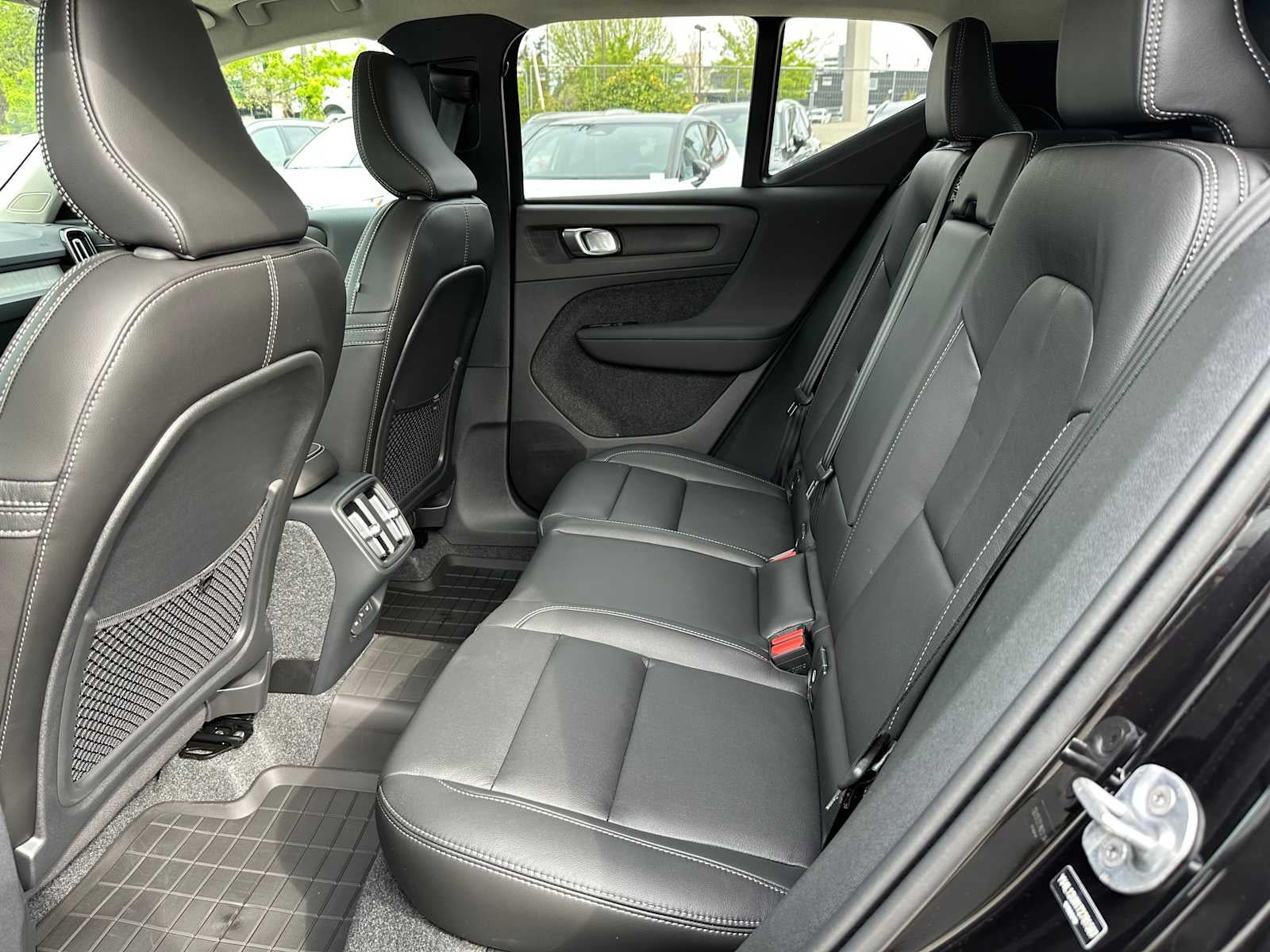 2026 Volvo XC40 Ultra