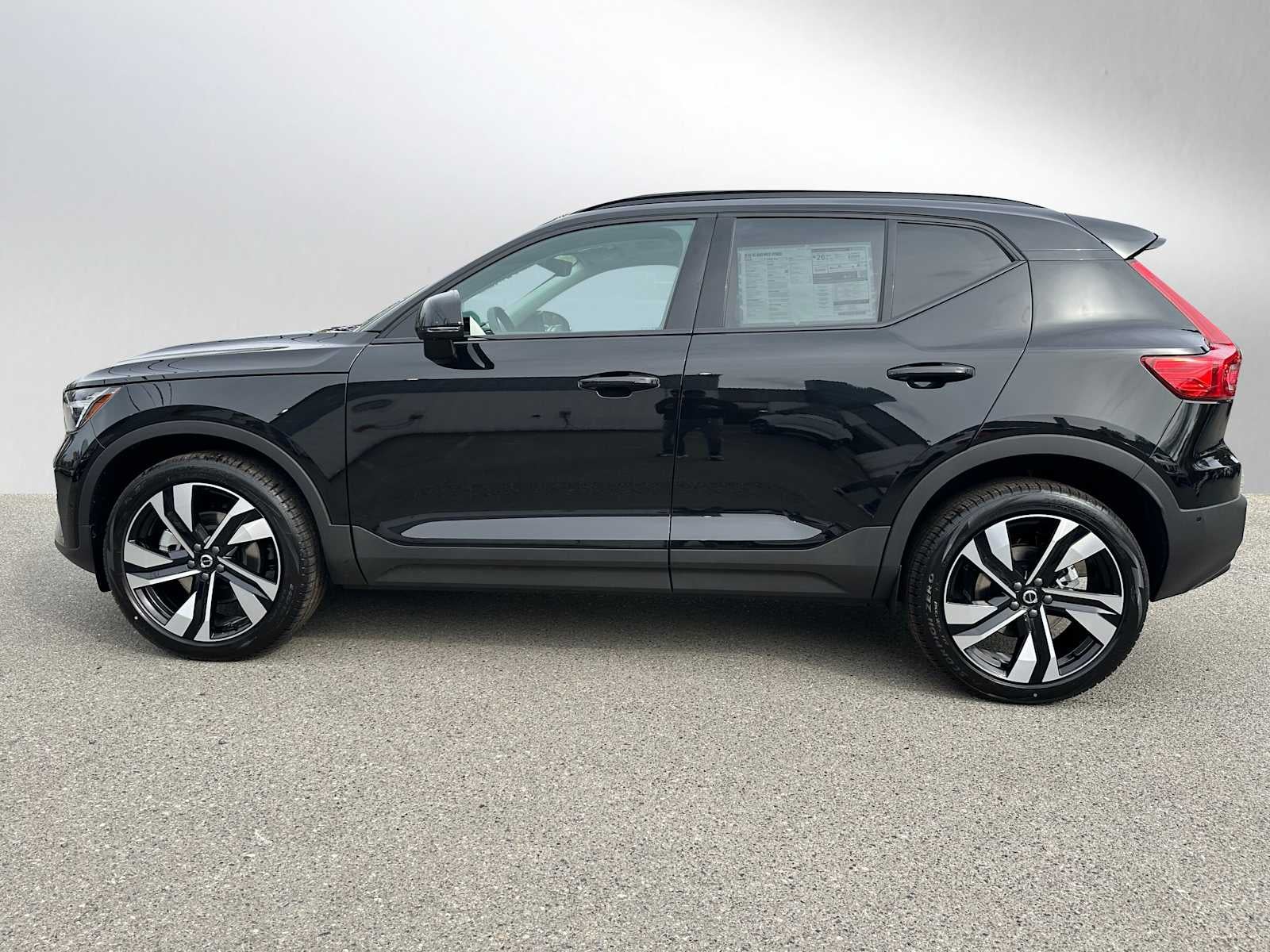 2026 Volvo XC40 Ultra