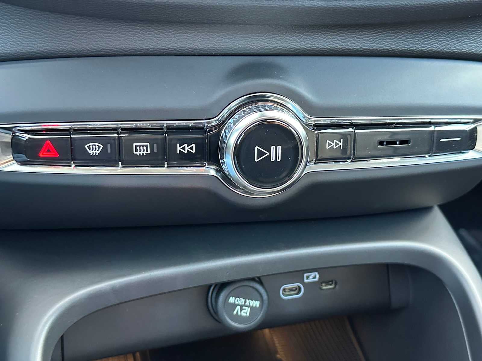 2026 Volvo XC40 Ultra