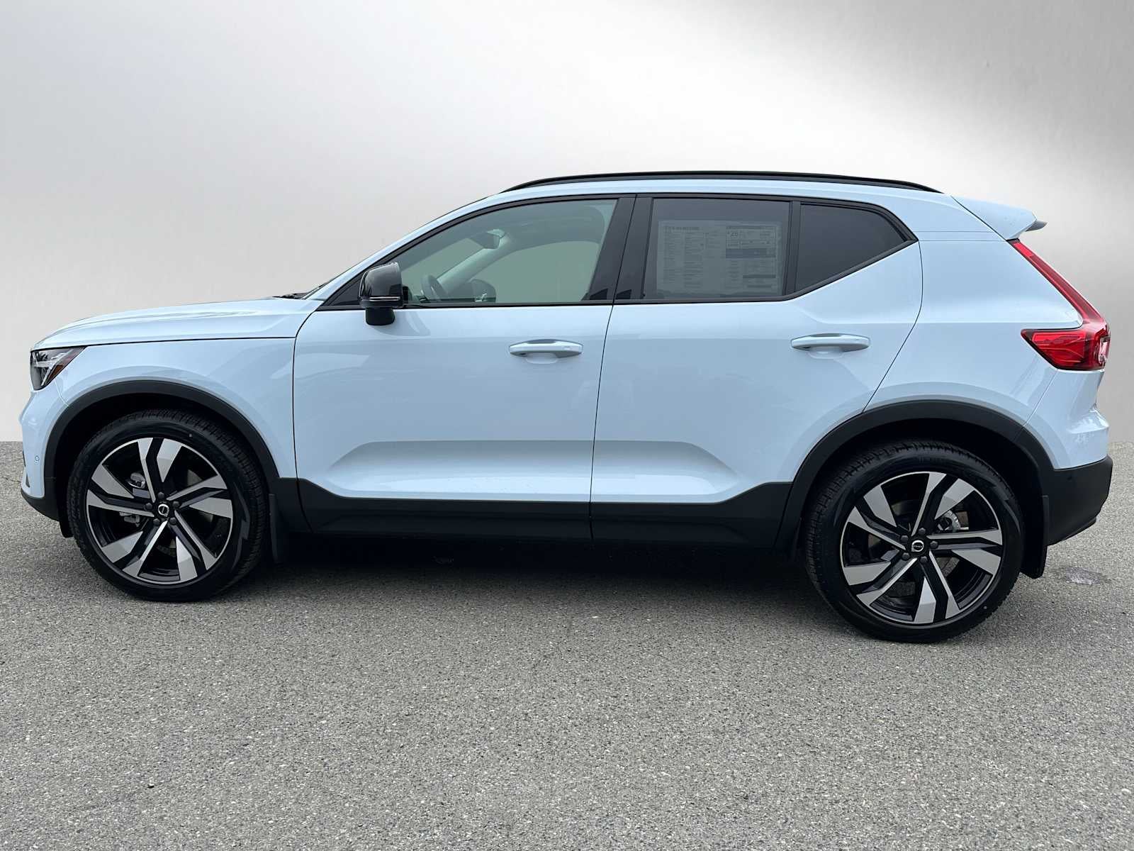 2026 Volvo XC40 Ultra