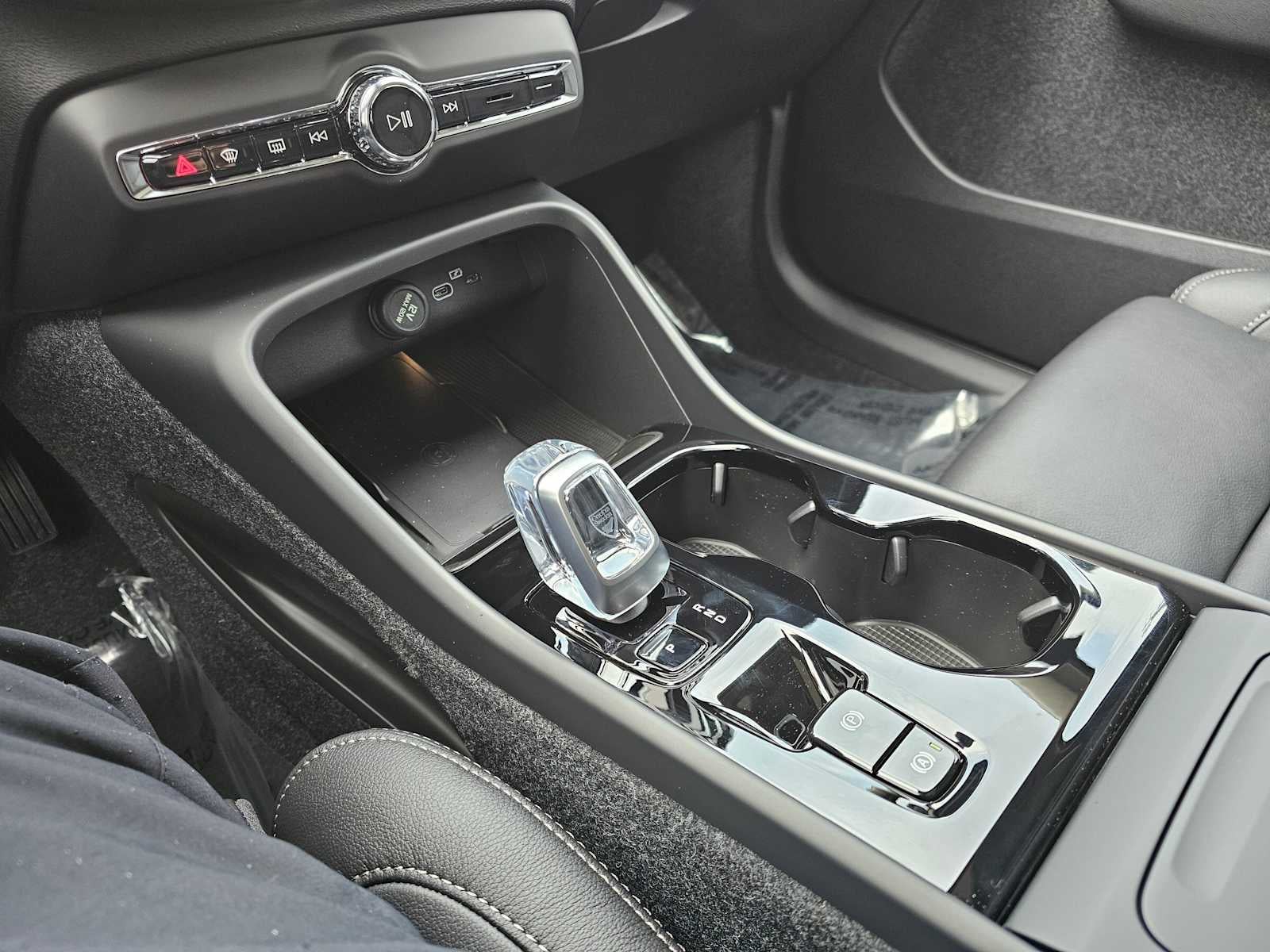 2026 Volvo XC40 Ultra
