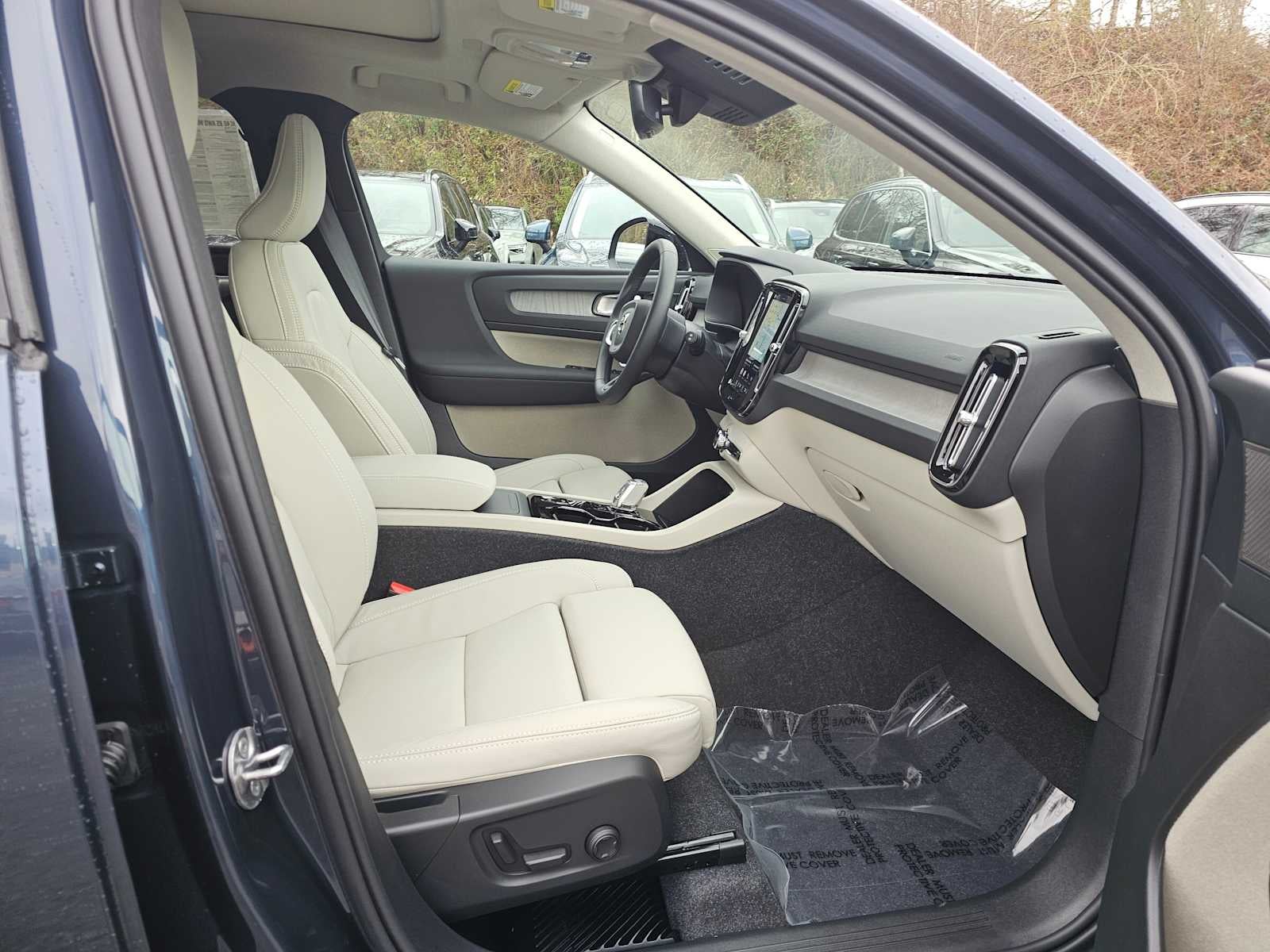 2026 Volvo XC40 Ultra