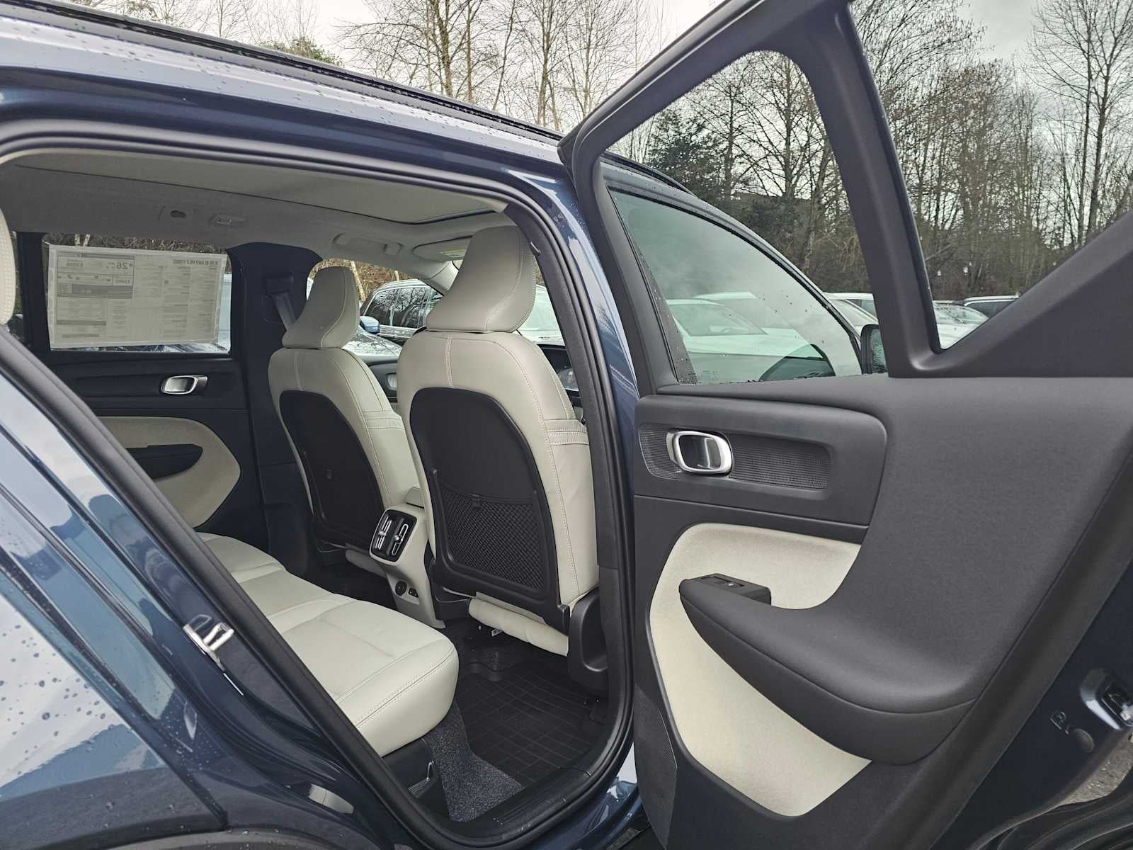 2026 Volvo XC40 Ultra
