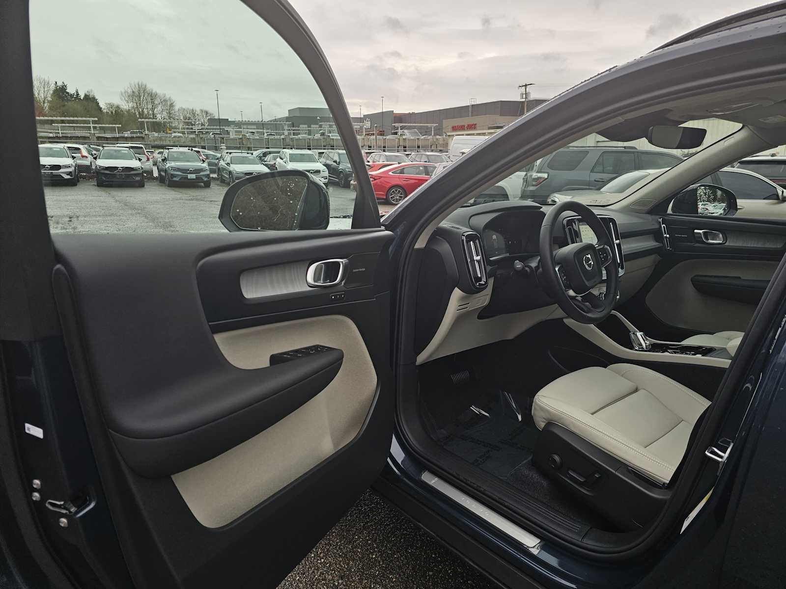 2026 Volvo XC40 Ultra