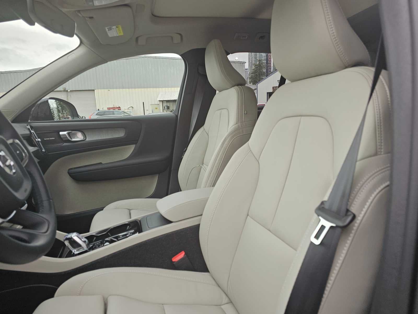 2026 Volvo XC40 Ultra