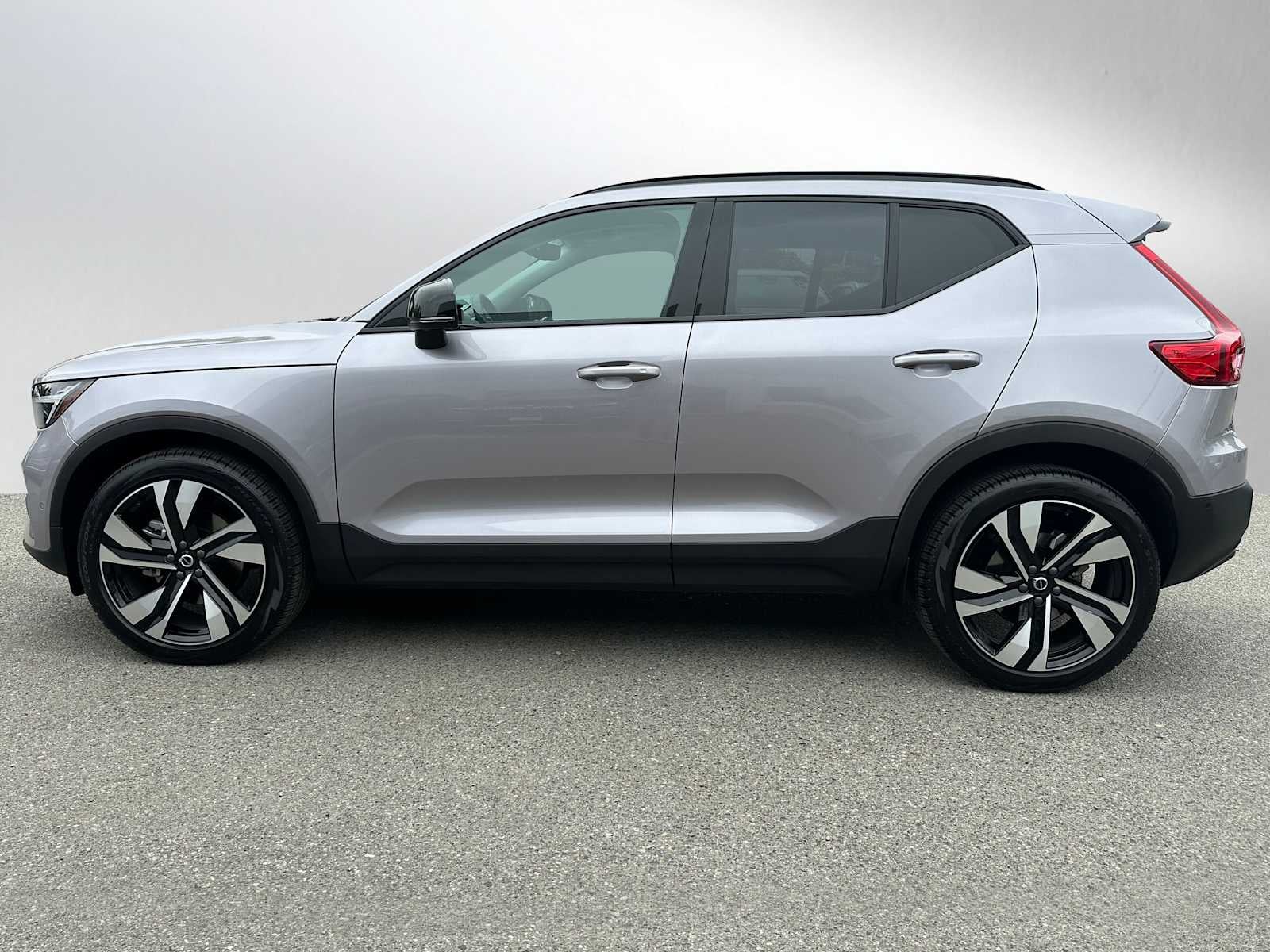 2026 Volvo XC40 Ultra