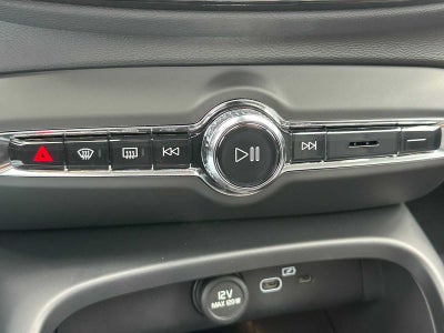 2026 Volvo XC40 Ultra