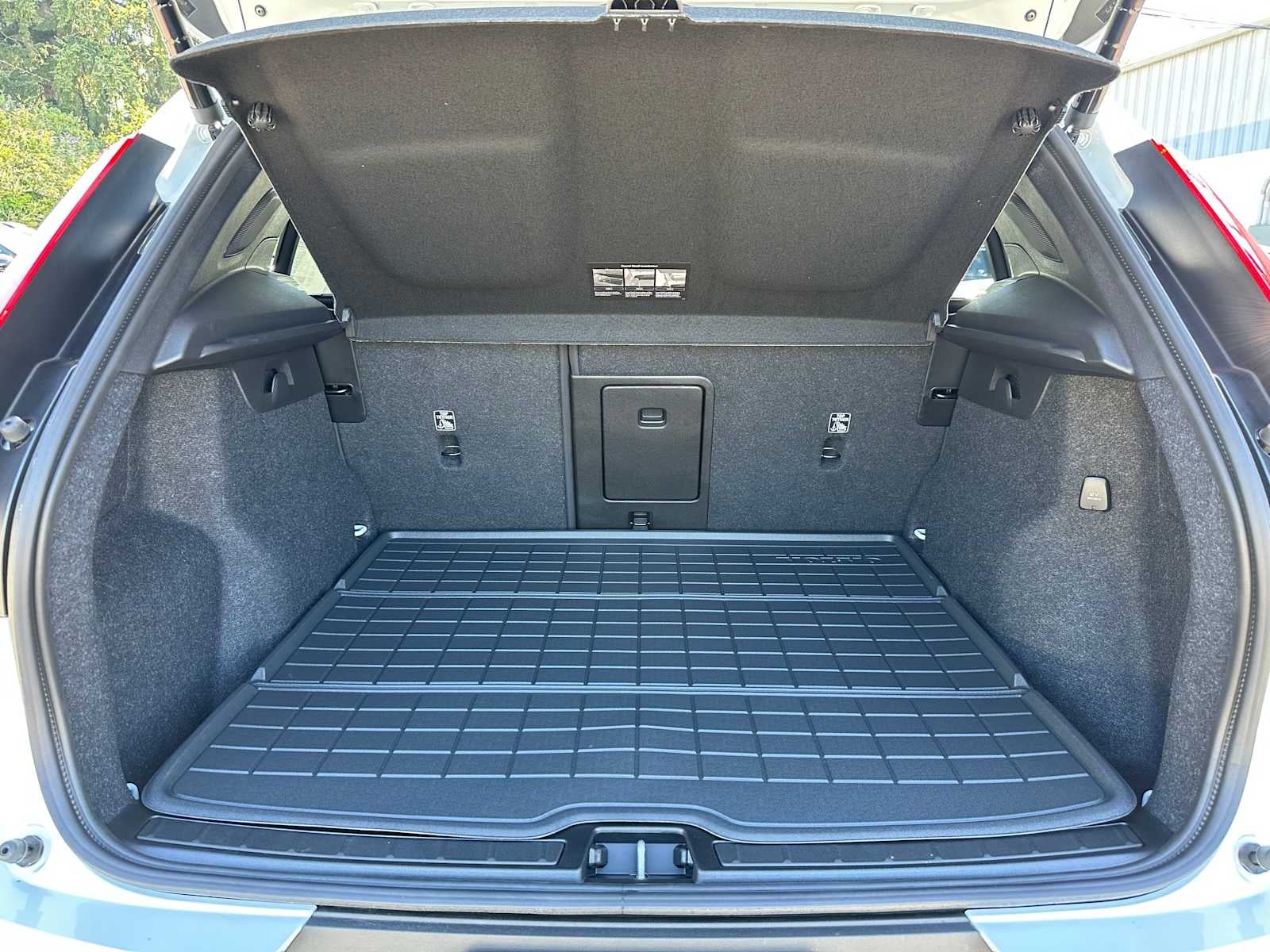 2025 Volvo XC40 Ultra Dark Theme