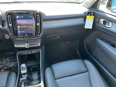 2025 Volvo XC40 Ultra Dark Theme