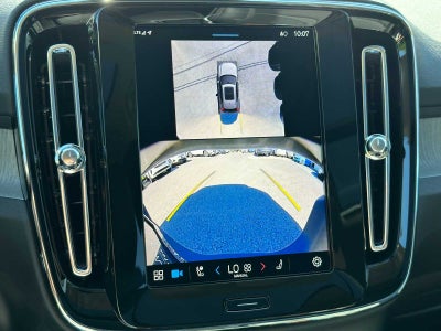 2025 Volvo XC40 Ultra Dark Theme