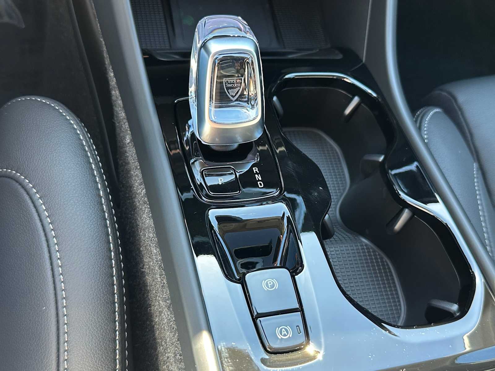 2025 Volvo XC40 Ultra Dark Theme