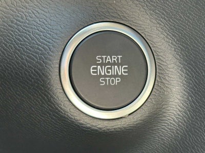 2025 Volvo XC40 Ultra Dark Theme