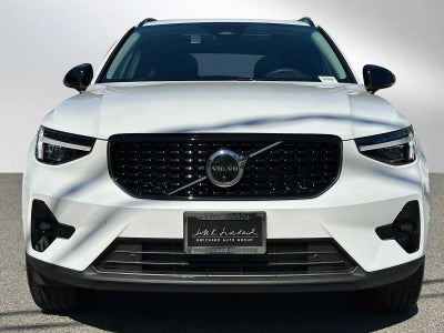 2025 Volvo XC40 Ultra Dark Theme