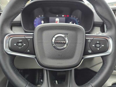 2023 Volvo XC40 Plus Bright Theme