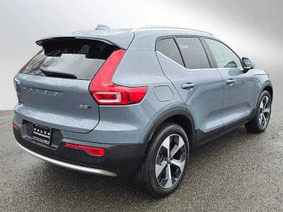 2023 Volvo XC40 Plus Bright Theme