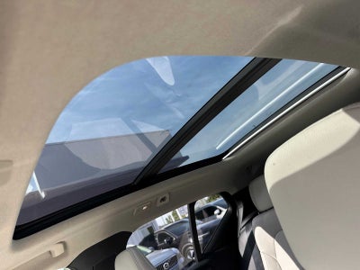 2023 Volvo XC40 Plus Dark Theme