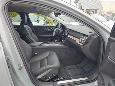 2025 Volvo V60 Cross Country Plus