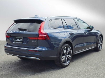 2026 Volvo V60 Cross Country Plus