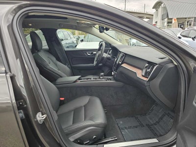 2025 Volvo V60 Cross Country Plus