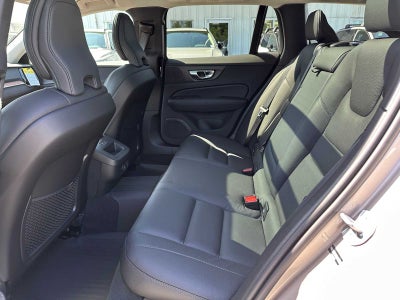 2026 Volvo V60 Cross Country Plus