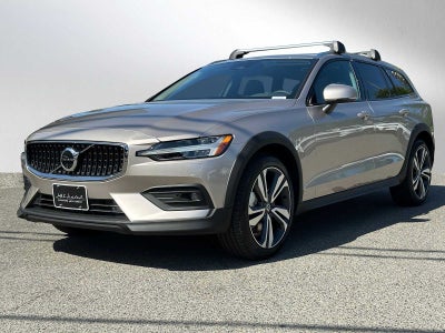 2026 Volvo V60 Cross Country Plus