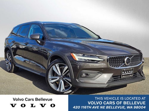 2025 Volvo V60 Cross Country Plus