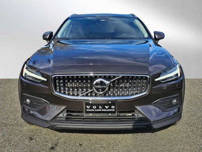 2025 Volvo V60 Cross Country Plus