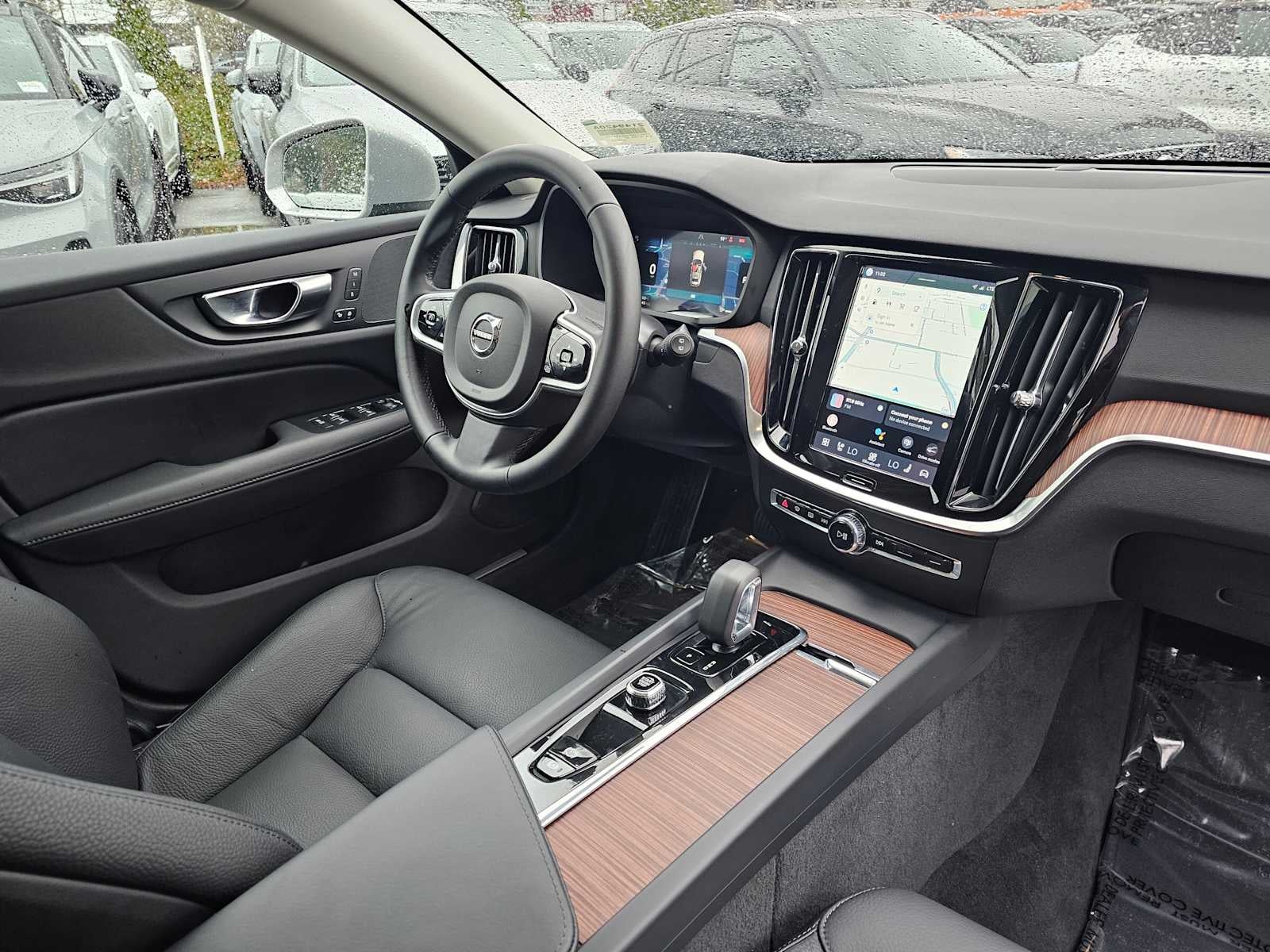 2025 Volvo V60 Cross Country Plus