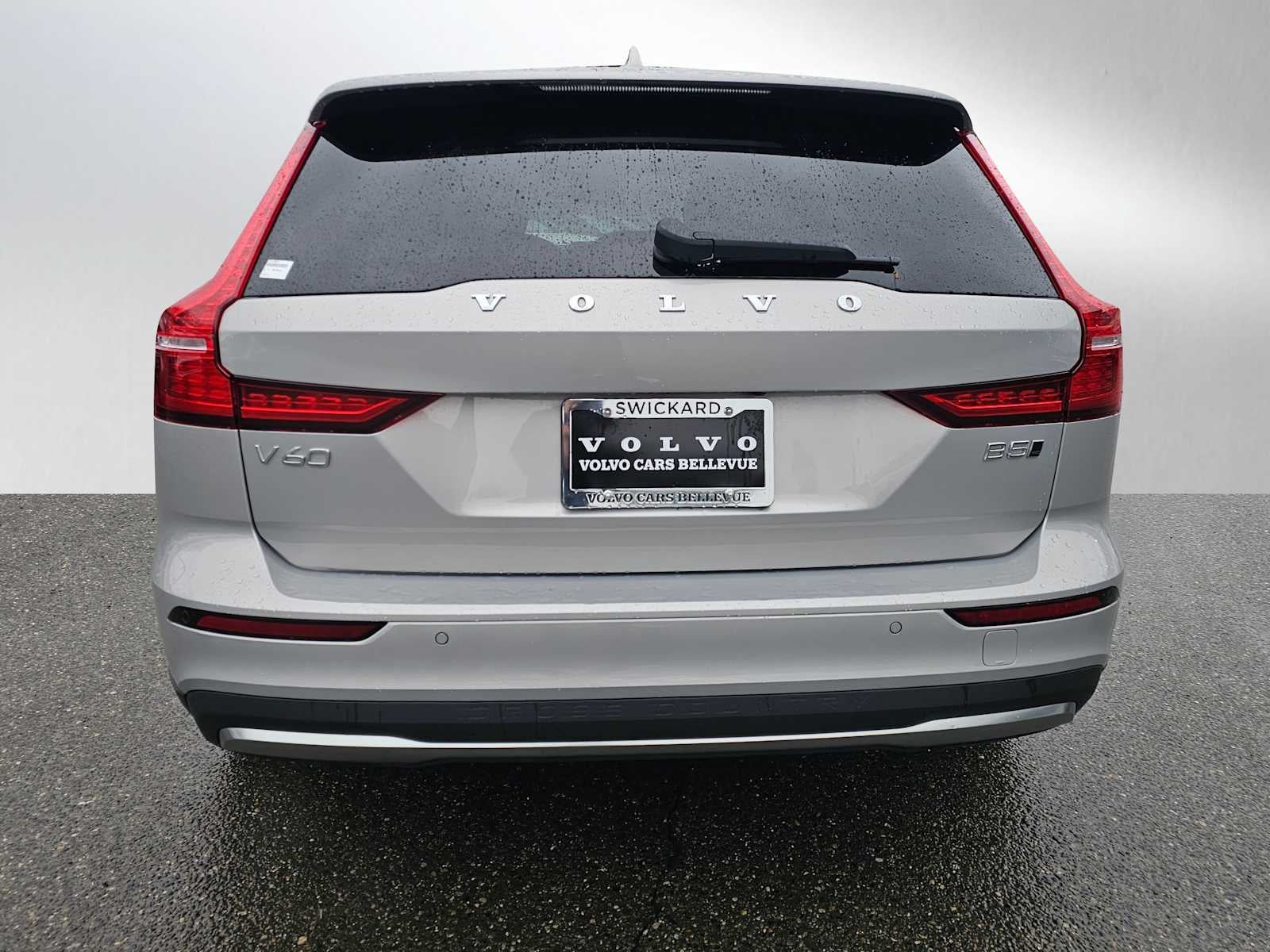 2025 Volvo V60 Cross Country Plus