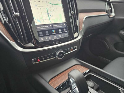 2025 Volvo V60 Cross Country Plus