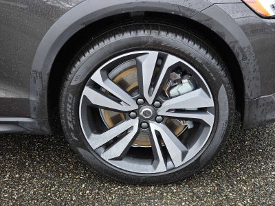 2025 Volvo V60 Cross Country Plus