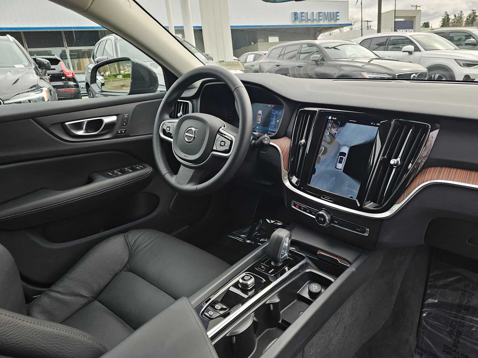 2025 Volvo V60 Cross Country Plus