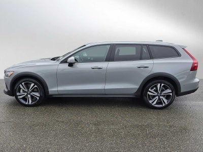 2025 Volvo V60 Cross Country Plus
