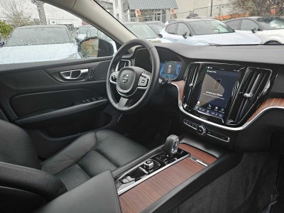 2025 Volvo V60 Cross Country Plus