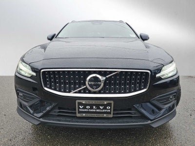 2025 Volvo V60 Cross Country Plus