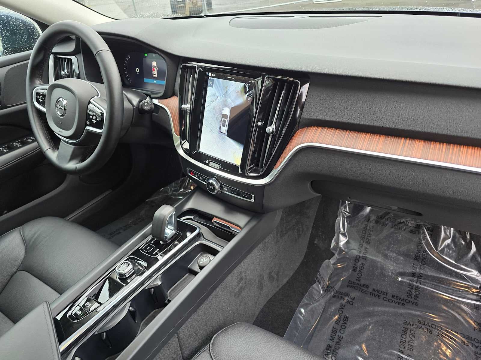 2025 Volvo V60 Cross Country Plus