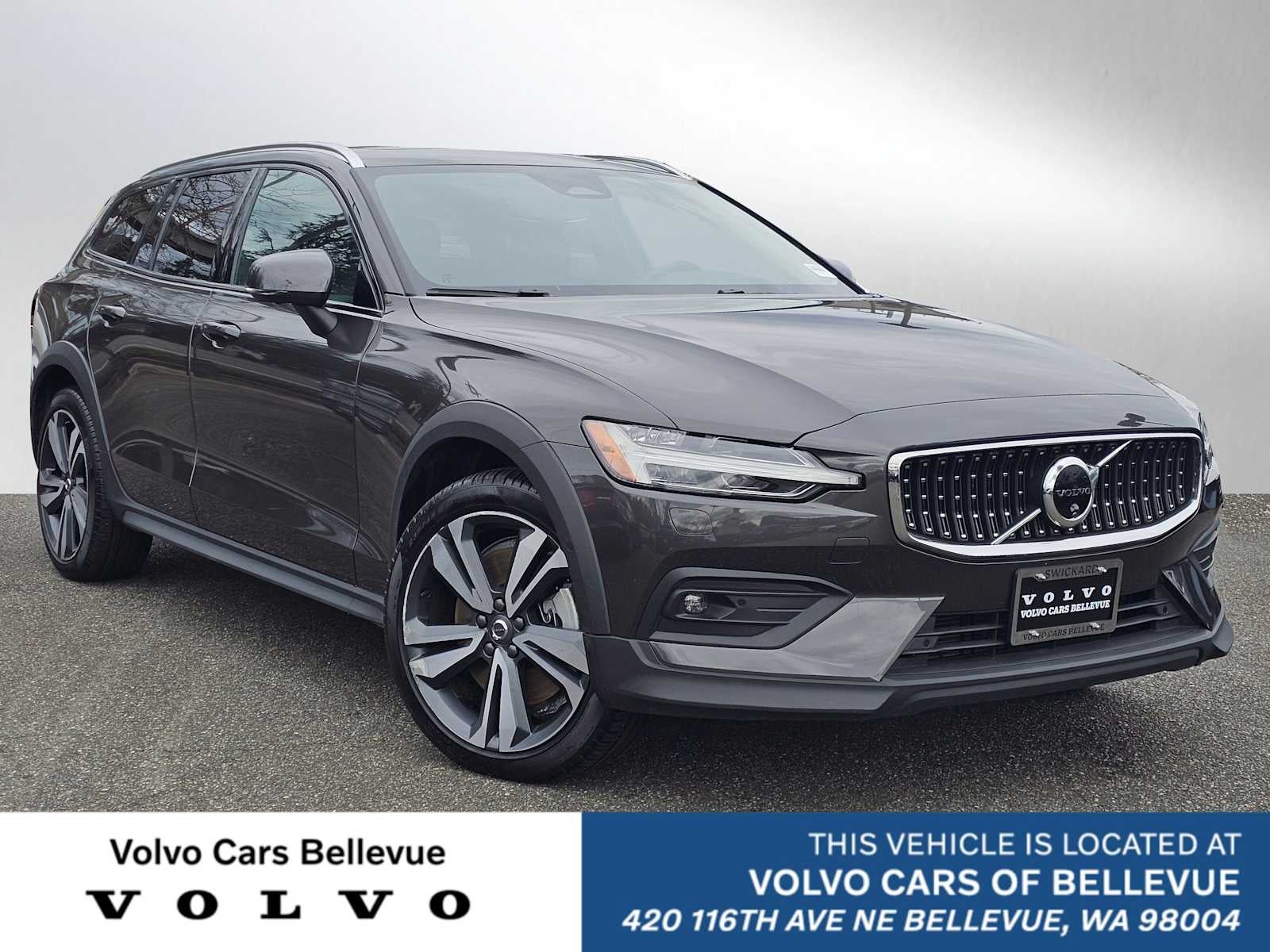 2025 Volvo V60 Cross Country Plus