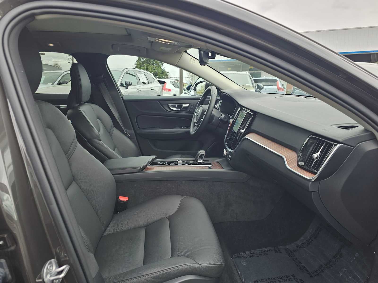 2025 Volvo V60 Cross Country Plus