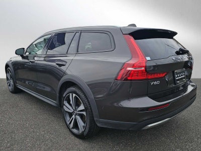 2025 Volvo V60 Cross Country Plus