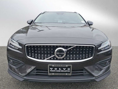 2025 Volvo V60 Cross Country Plus