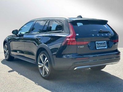 2026 Volvo V60 Cross Country Plus