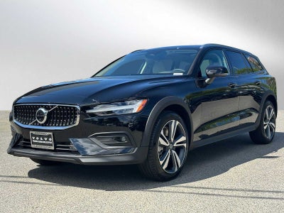 2026 Volvo V60 Cross Country Plus