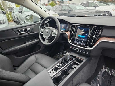 2025 Volvo V60 Cross Country Plus