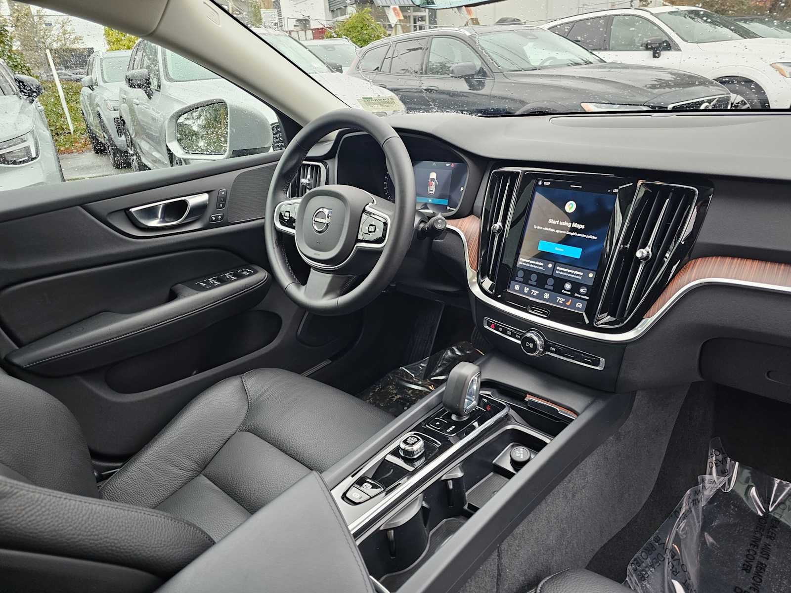 2025 Volvo V60 Cross Country Plus
