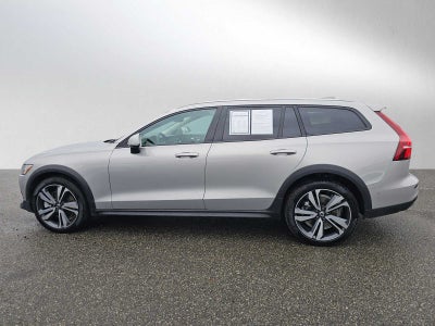 2025 Volvo V60 Cross Country Plus