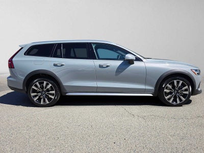 2026 Volvo V60 Cross Country Ultra