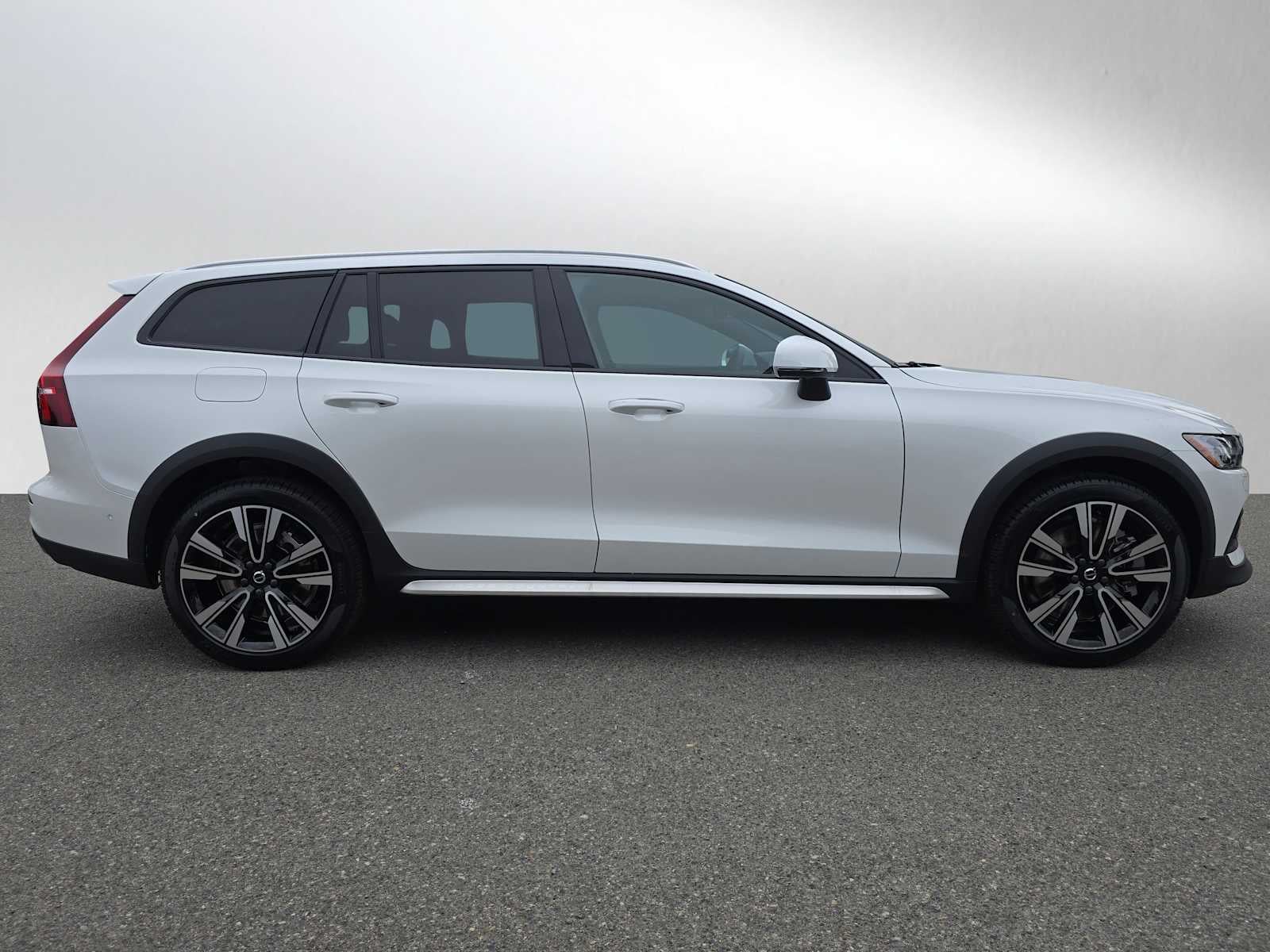 2026 Volvo V60 Cross Country Ultra