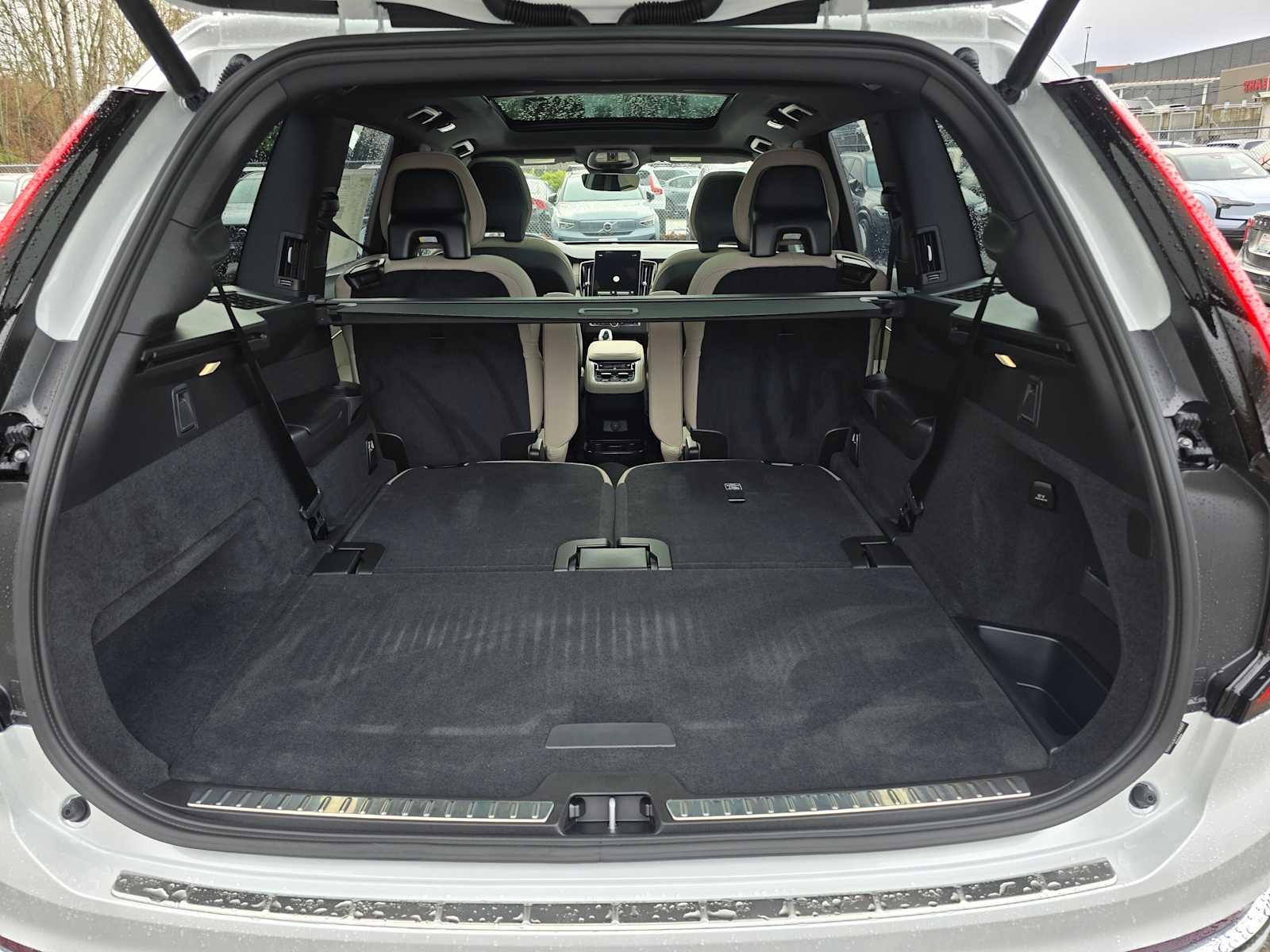 2026 Volvo XC90 Plus