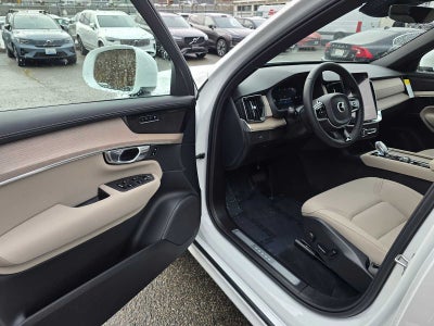 2026 Volvo XC90 Plus
